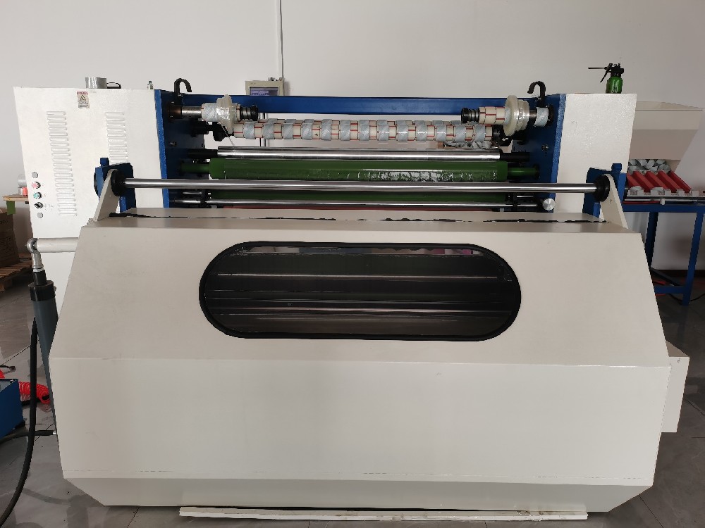 BOPP膠帶分條機(jī)/封箱膠帶分條機(jī)/膠帶分切機(jī)